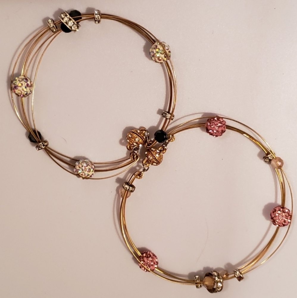 Pair Bracelets pink or black magnetic - Picture 2 of 8